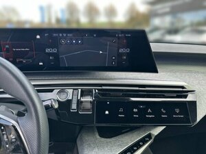 Peugeot 3008 Hybrid 145 GT-e-DSC6 45.300 km 27.850 &euro; Bad Wünnenberg 33181