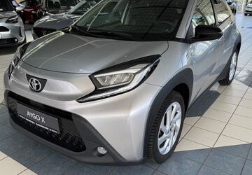 Toyota Aygo (X) 46.900 km 14.490 &euro; Paderborn 33104