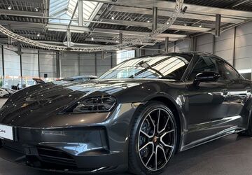 Porsche Taycan 3.000 km 124.890 &euro; Paderborn 33100