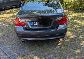 BMW 320 141.000 km 4.333 &euro; Borchen 33178