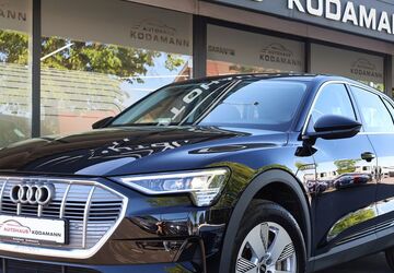Audi e-tron 29.838 km 31.390 &euro; Rheda-Wiedenbrück 33378