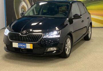 Skoda Fabia 104.443 km 14.890 &euro; Paderborn 33100