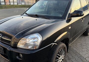 Hyundai TUCSON 165.000 km 4.900 &euro; Paderborn 33106