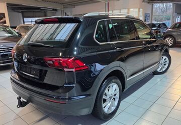 VW Tiguan 88.000 km 20.300 &euro; Salzkotten 33154