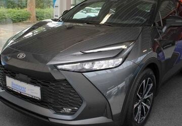 Toyota C-HR 18.000 km 26.490 &euro; Paderborn 33104