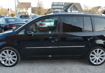VW Touran 145.000 km 8.250 &euro; Paderborn 33100