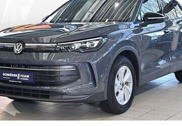 VW Tiguan 4.990 km 43.380 &euro; Verl 33415