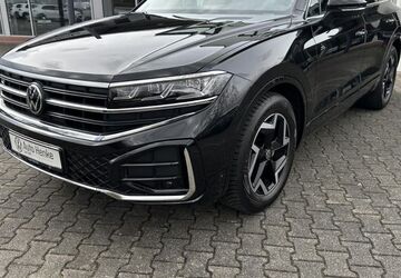 VW Touareg 24.470 km 59.995 &euro; Büren 33142
