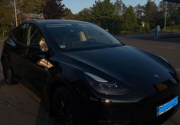 Tesla Model Y 87.400 km 31.500 &euro; Delbrück 33129