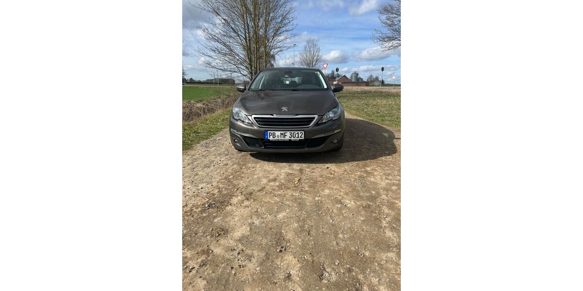 Peugeot 308 142.000 km 6.000 &euro; Borchen 33178