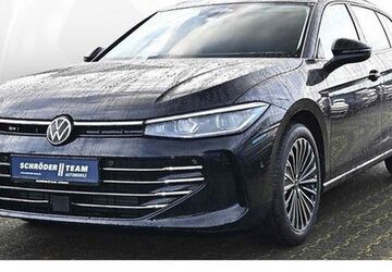 VW Passat Variant 9.500 km 49.870 &euro; Verl 33415