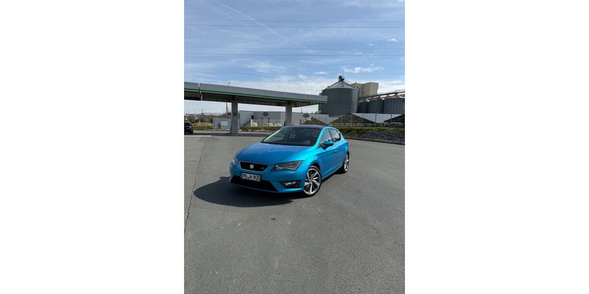 Seat Leon 176.000 km 10.950 &euro; Büren 33142