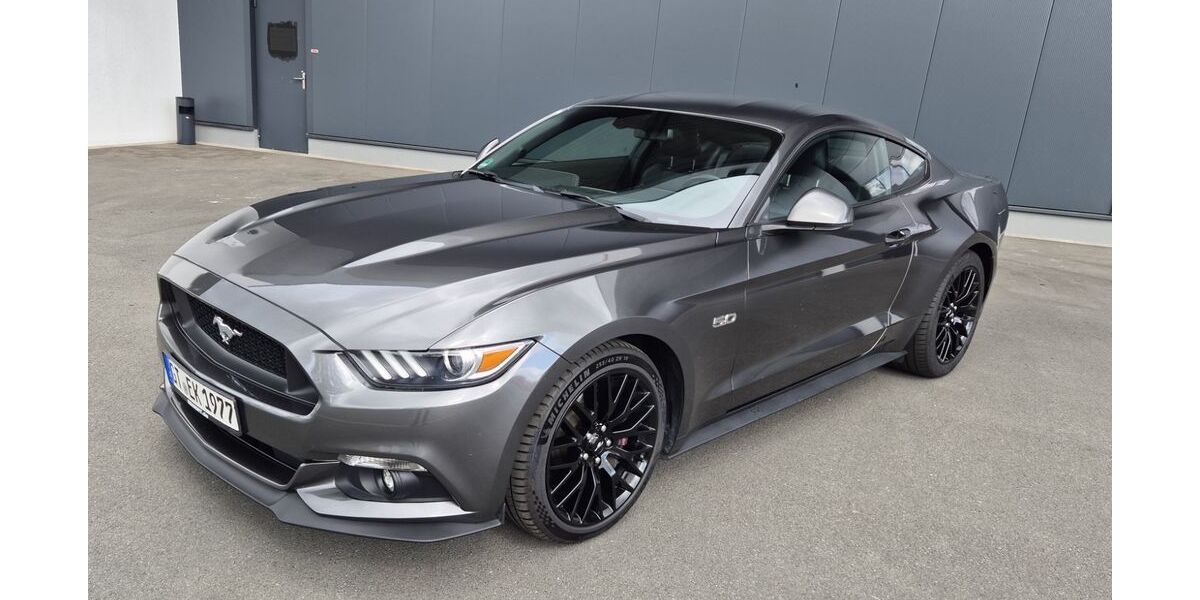 Ford Mustang 82.800 km 30.200 &euro; Rietberg 33397