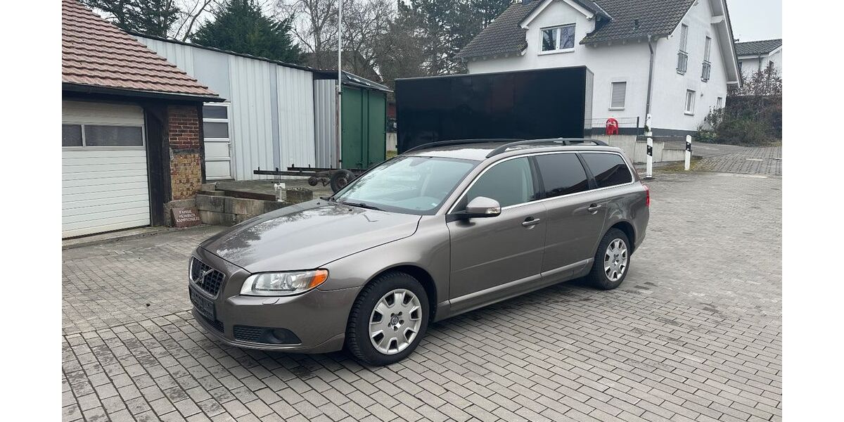 Volvo V70 264.000 km 6.350 &euro; Warstein 59581