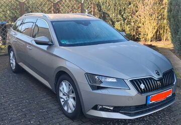 Skoda Superb 103.700 km 19.499 &euro; Rietberg 33397