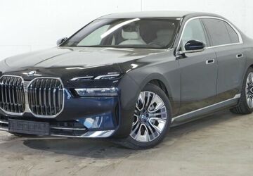 BMW i7 52.990 km 85.830 &euro; Paderborn 33100