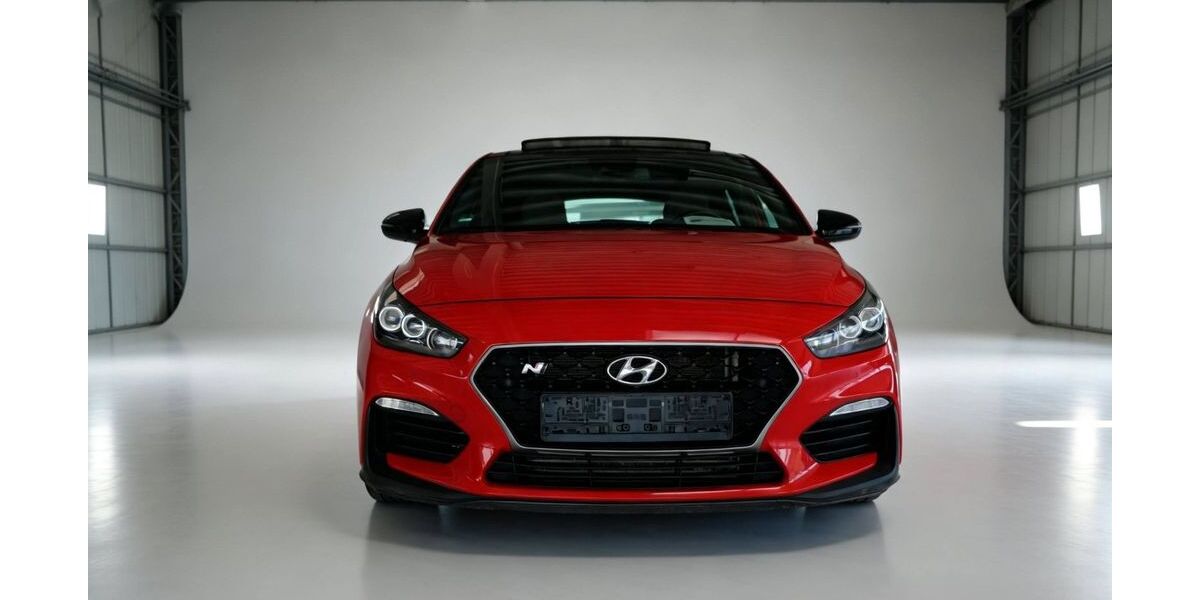 Hyundai i30 81.699 km 21.999 &euro; Paderborn 33100