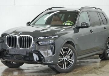 BMW X7 18.500 km 89.639 &euro; Paderborn 33100