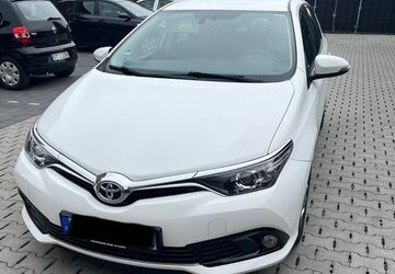 Toyota Auris 160.550 km 8.290 &euro; Gütersloh 33334