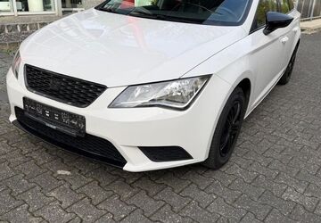 Seat Leon 219.000 km 5.899 &euro; Paderborn 33100