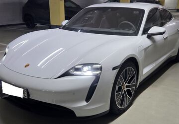 Porsche Taycan 17.000 km 83.000 &euro; Paderborn 33102