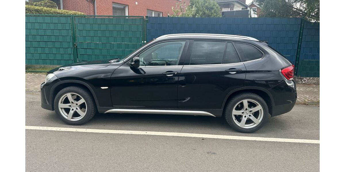 BMW X1 183.000 km 9.900 &euro; Ennigerloh 59320
