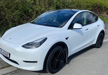 Tesla Model Y 49.000 km 34.400 &euro; Paderborn 33098