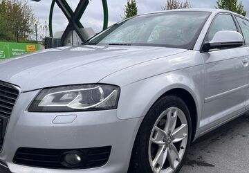 Audi A3 276.000 km 5.500 &euro; Paderborn 33100