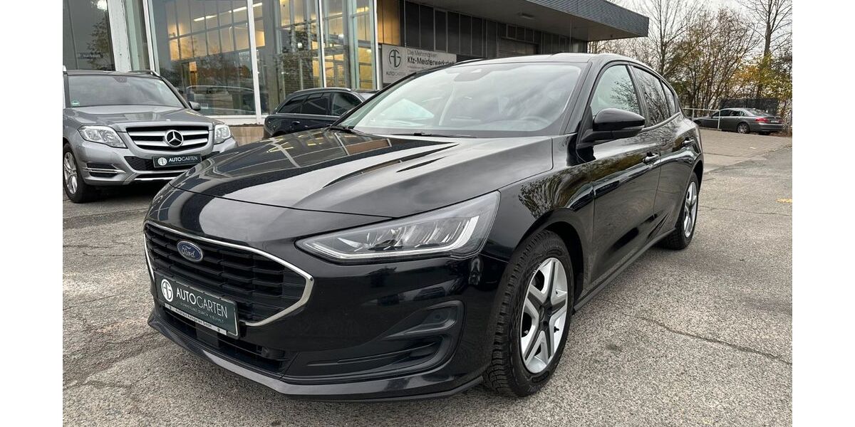Ford Focus 112.000 km 12.950 &euro; Paderborn 33106