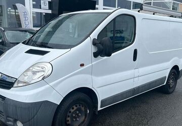 Opel Vivaro 148.000 km 7.950 &euro; Paderborn 33106