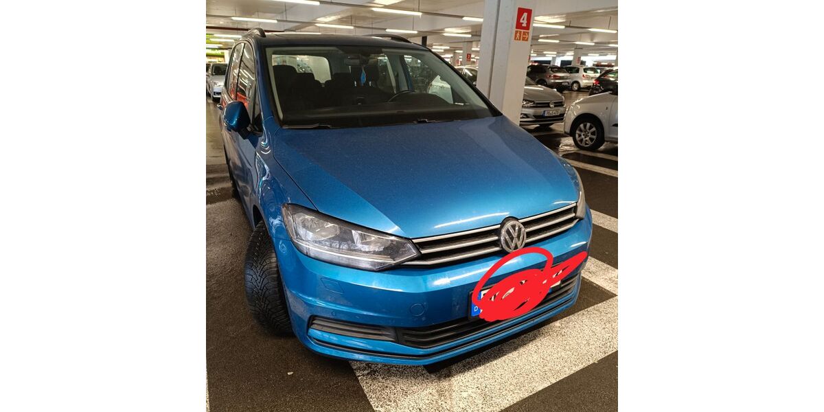 VW Touran 124.800 km 19.300 &euro; Paderborn 33100