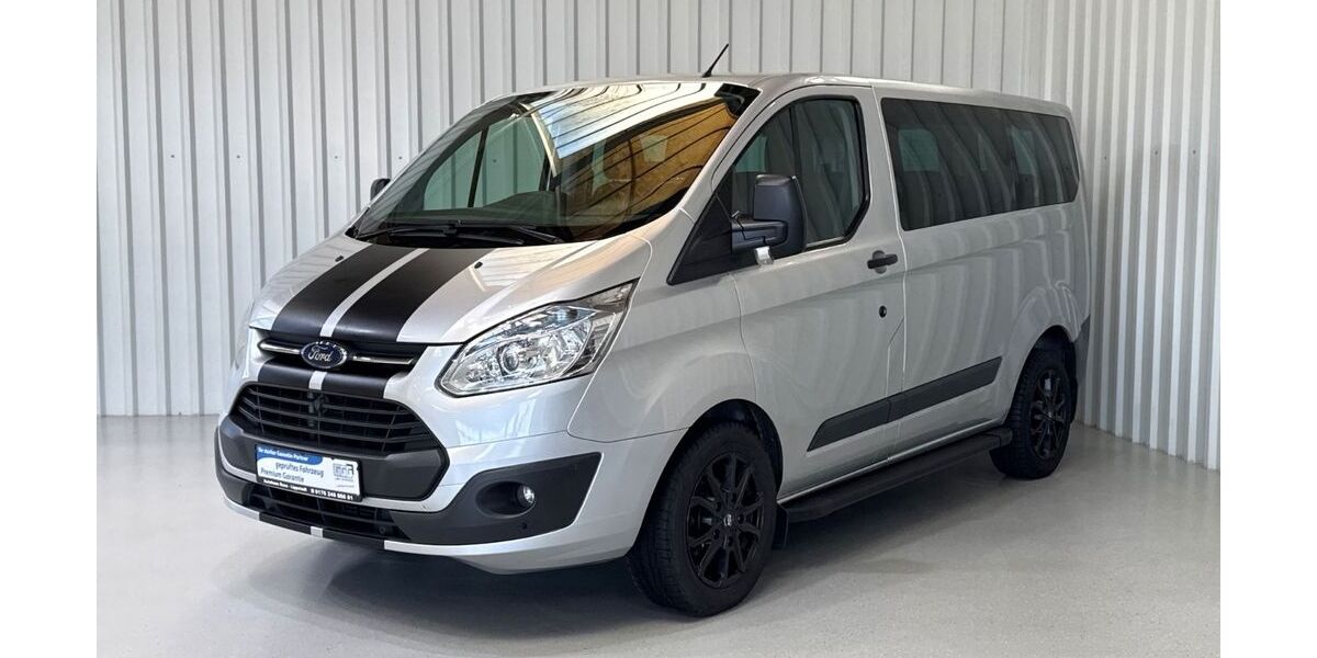 Ford Tourneo Custom 147.000 km 14.950 &euro; Lippstadt 59555