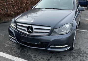 Mercedes-Benz C 220 209.000 km 9.750 &euro; Borchen 33178