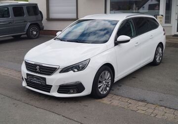 Peugeot 308 83.000 km 14.390 &euro; Gütersloh 33332
