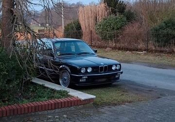 BMW 325 300.000 km 13.500 &euro; Verl 33415