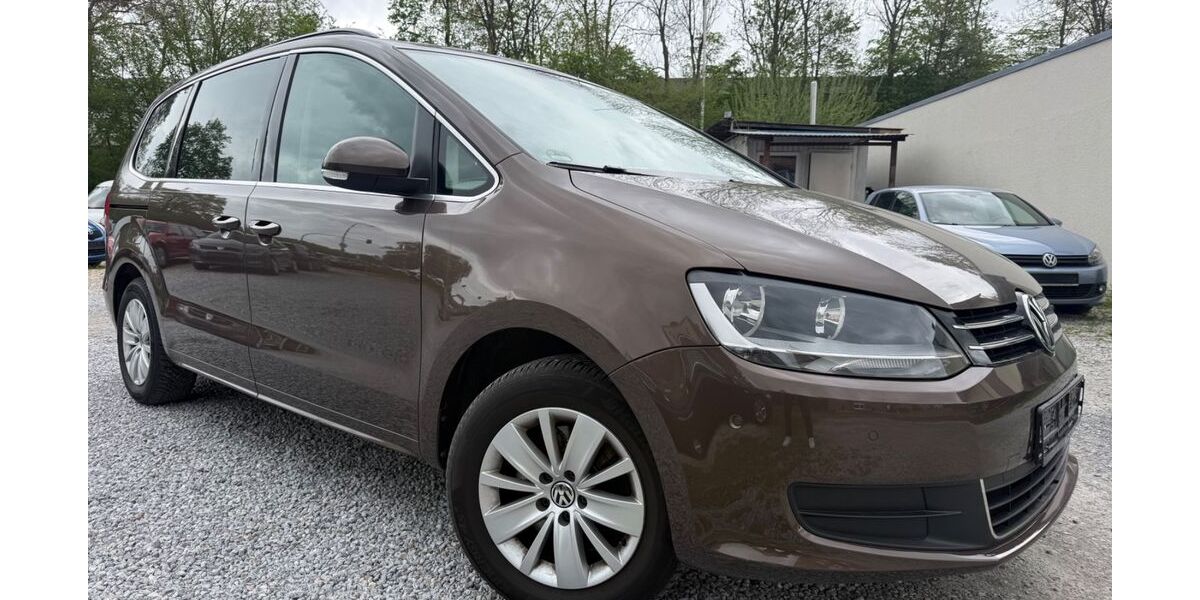 VW Sharan 203.000 km 8.699 &euro; Paderborn 33106