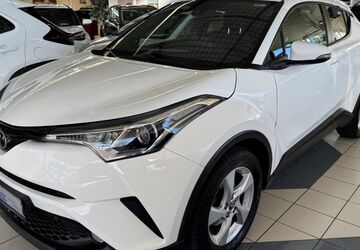 Toyota C-HR 80.000 km 13.890 &euro; Paderborn 33104