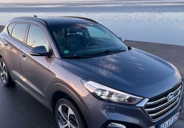 Hyundai TUCSON 168.000 km 14.900 &euro; Langenberg 33449