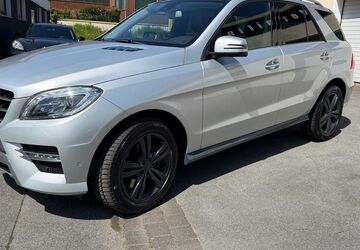 Mercedes-Benz ML 500 123.500 km 29.490 &euro; Rheda-Wiedenbrück 33378