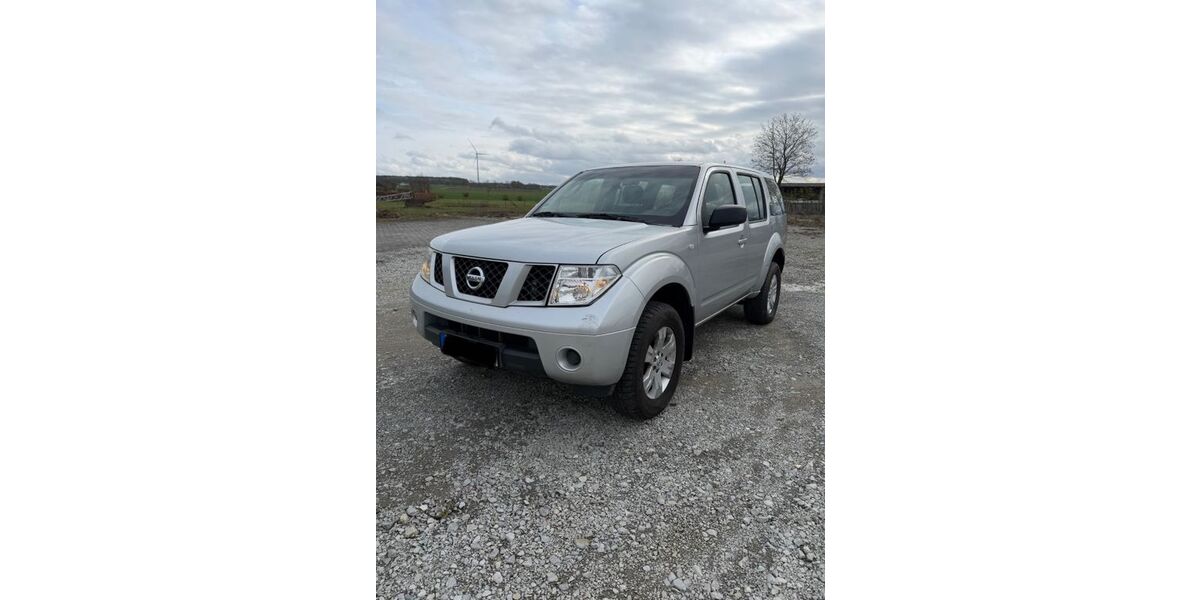 Nissan Pathfinder 165.000 km 8.700 &euro; Lippstadt 59557