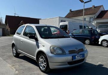 Toyota Yaris 321.000 km 1.150 &euro; Erwitte 59597