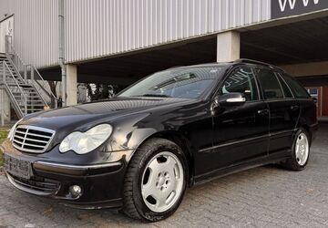 Mercedes-Benz C 220 348.290 km 990 &euro; Paderborn 33102