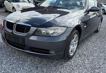 BMW 318 195.000 km 1.999 &euro; Paderborn 33100