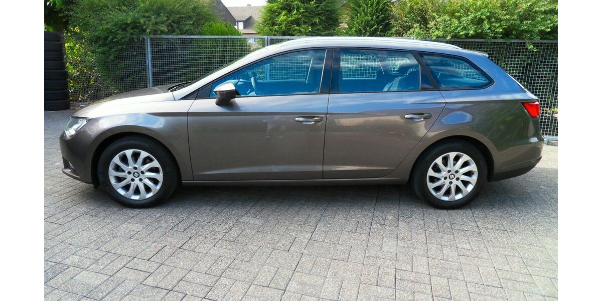 Seat Leon 116.000 km 10.500 &euro; Erwitte 59597
